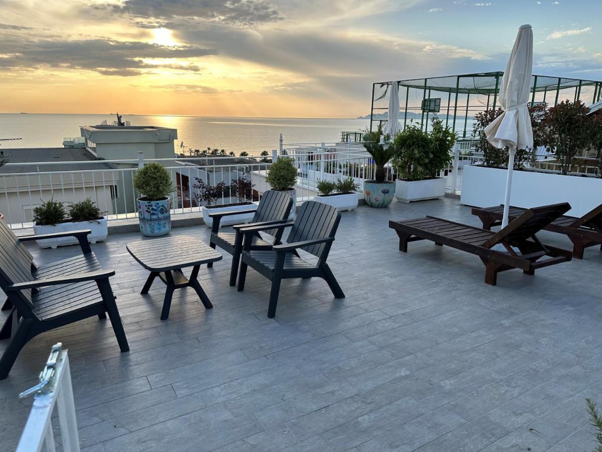 Paradise Rooftop Golem Golem  Dış mekan fotoğraf