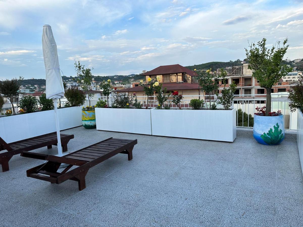 Paradise Rooftop Golem Golem  Dış mekan fotoğraf